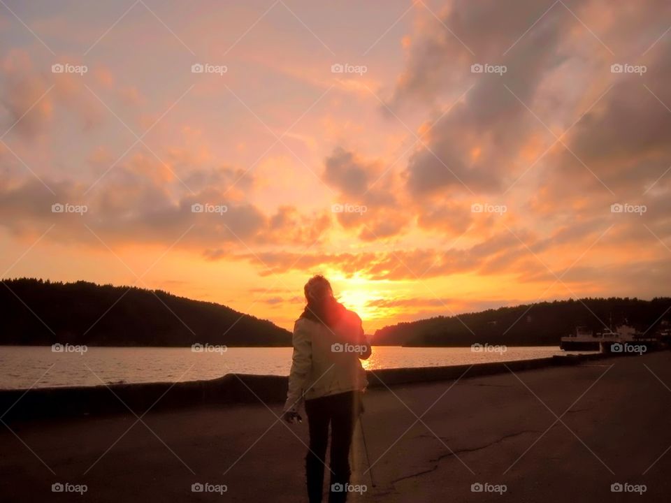 Photographing the sunset photographer