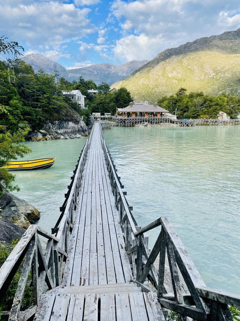Pasarelas en Caleta Tortel