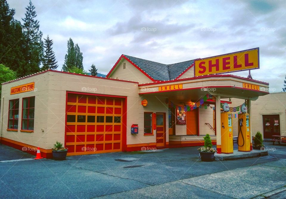 Shell Station in Washington