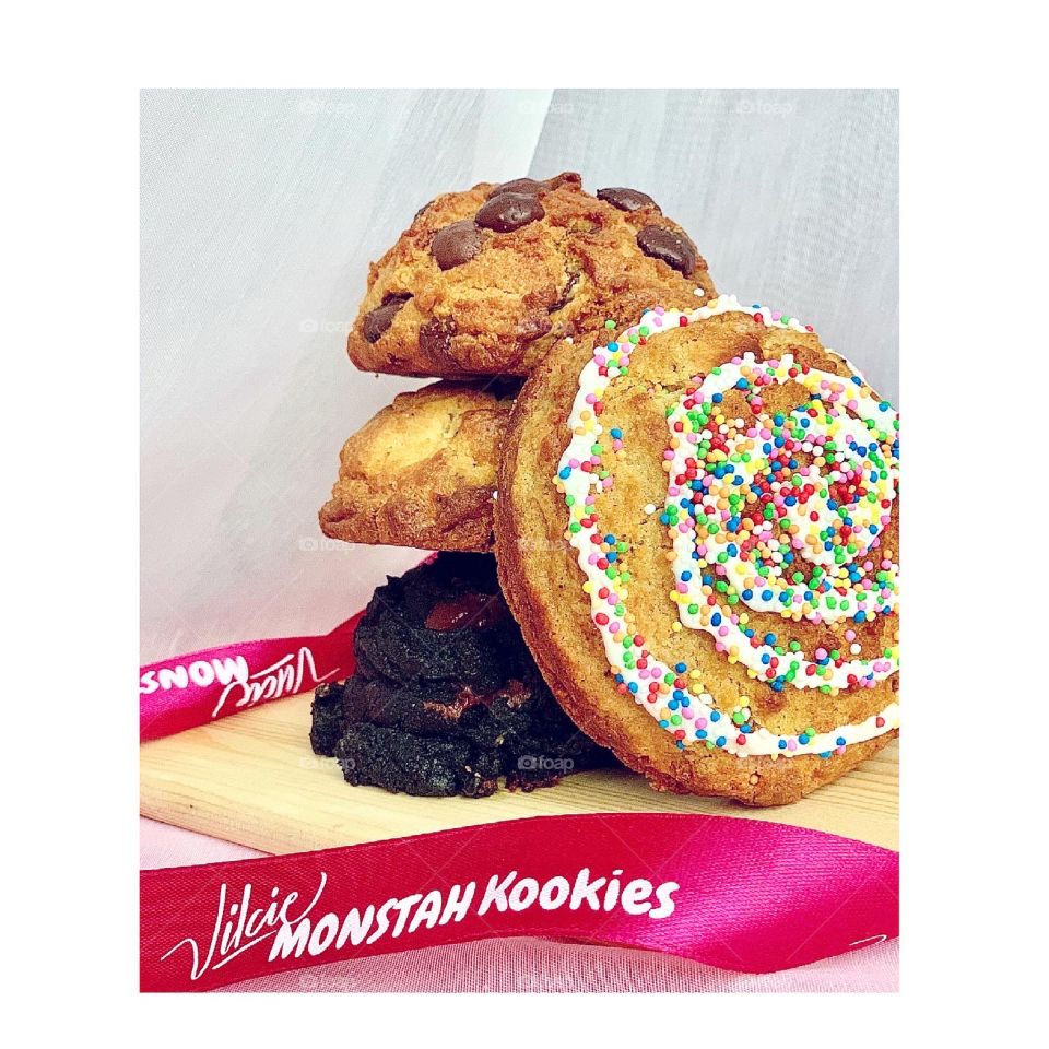 Levain styled NYC huge cookies 