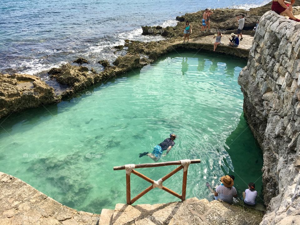 Snorkel en piscina natural en México