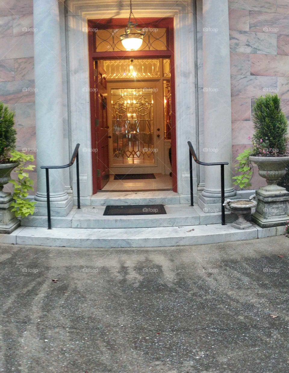 Tate Mansion Entryway