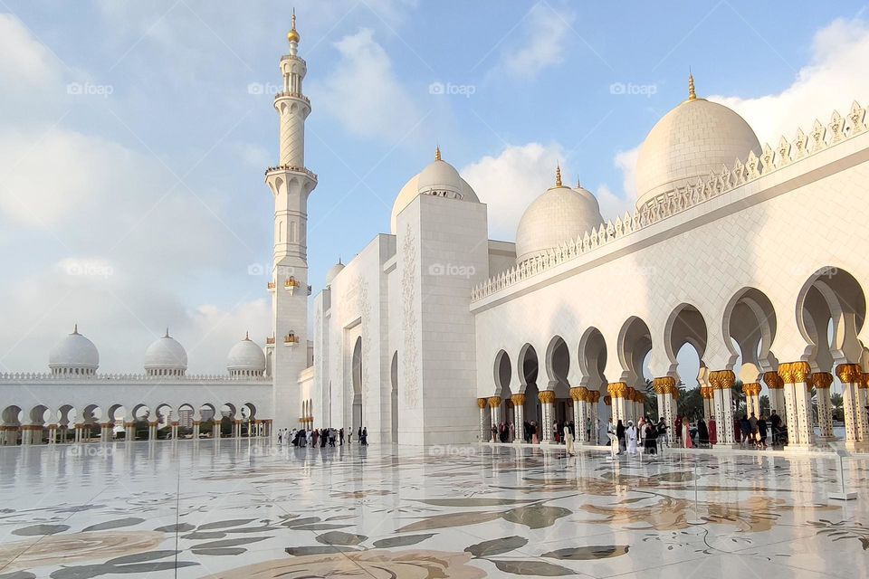 Abu Dhabi,Incredible White Mosque Architecture