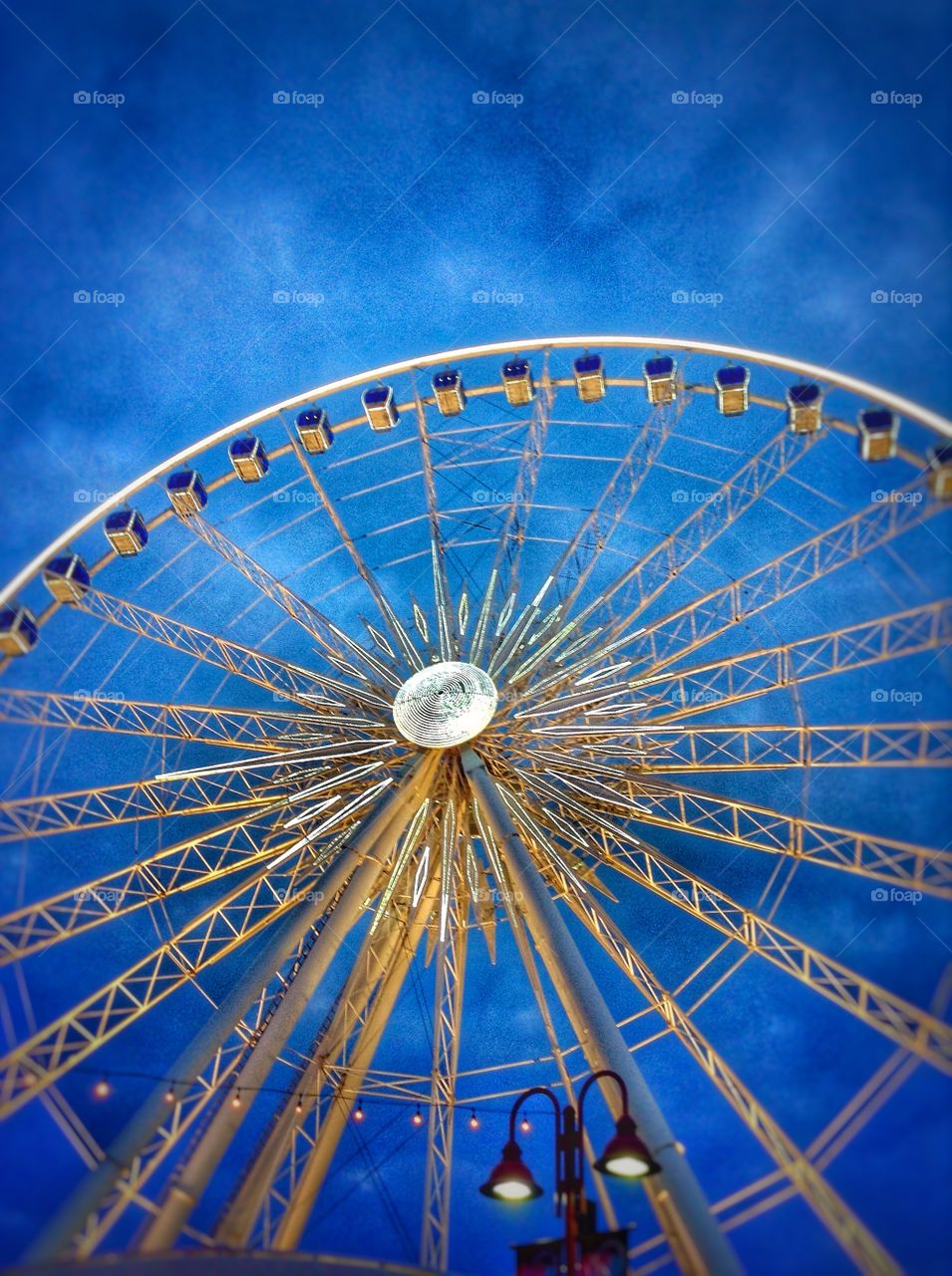 The big wheel . One of the famous wheels in Clifton hill.