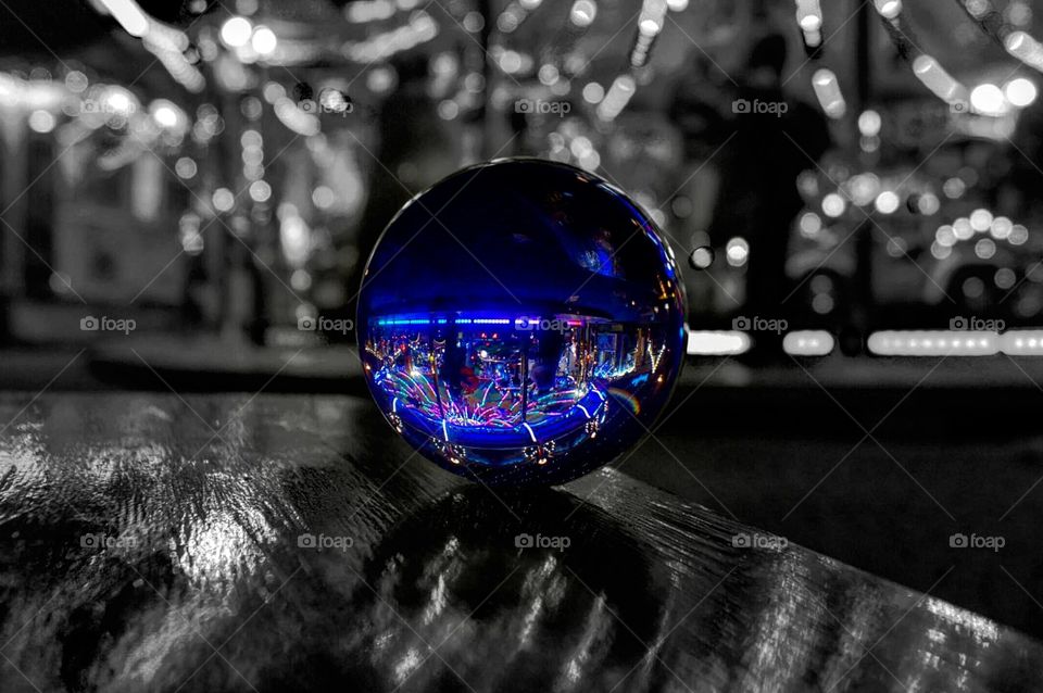 Lensball