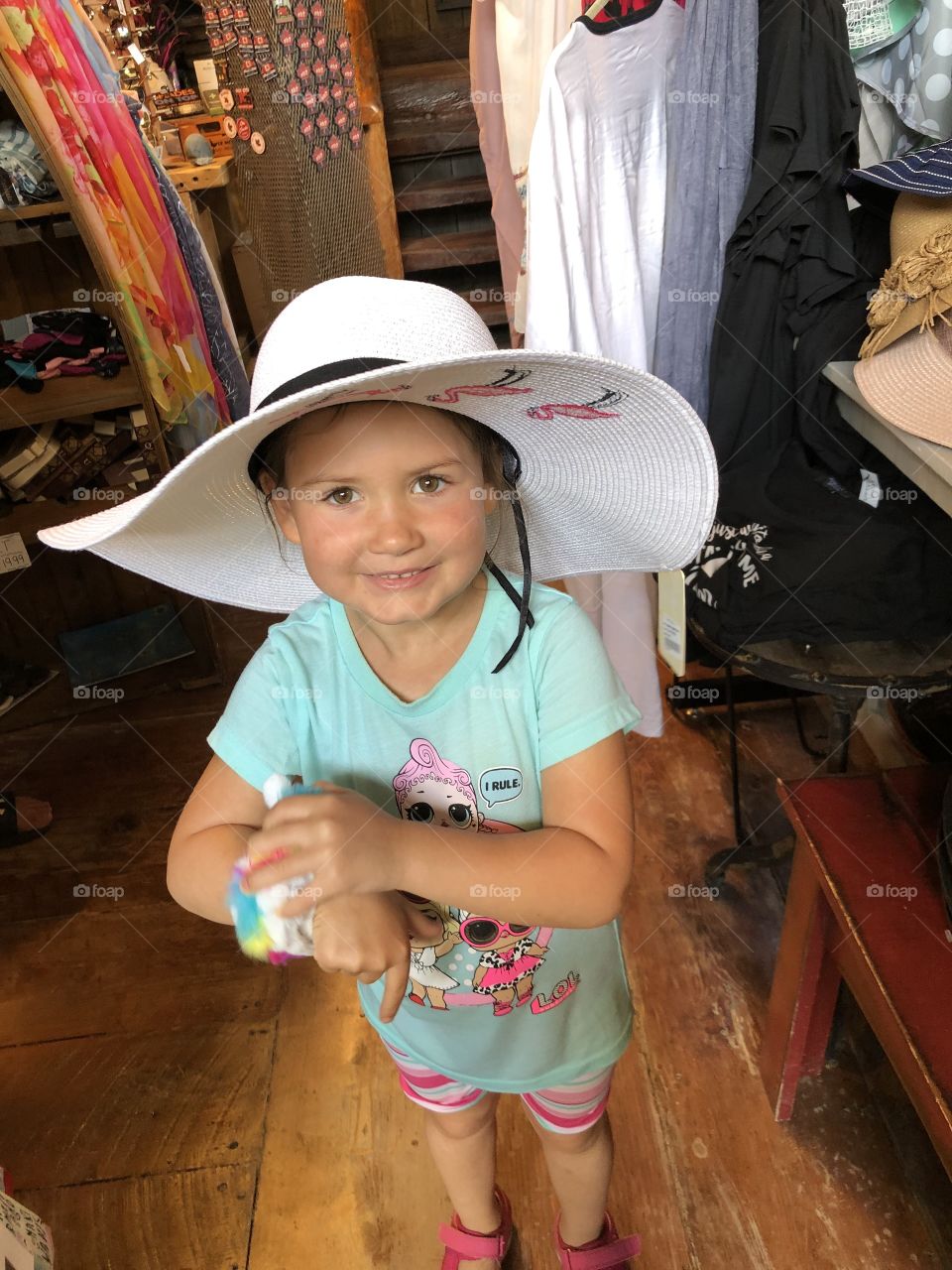 “Look at Me! Can you buy this hat for me please?”