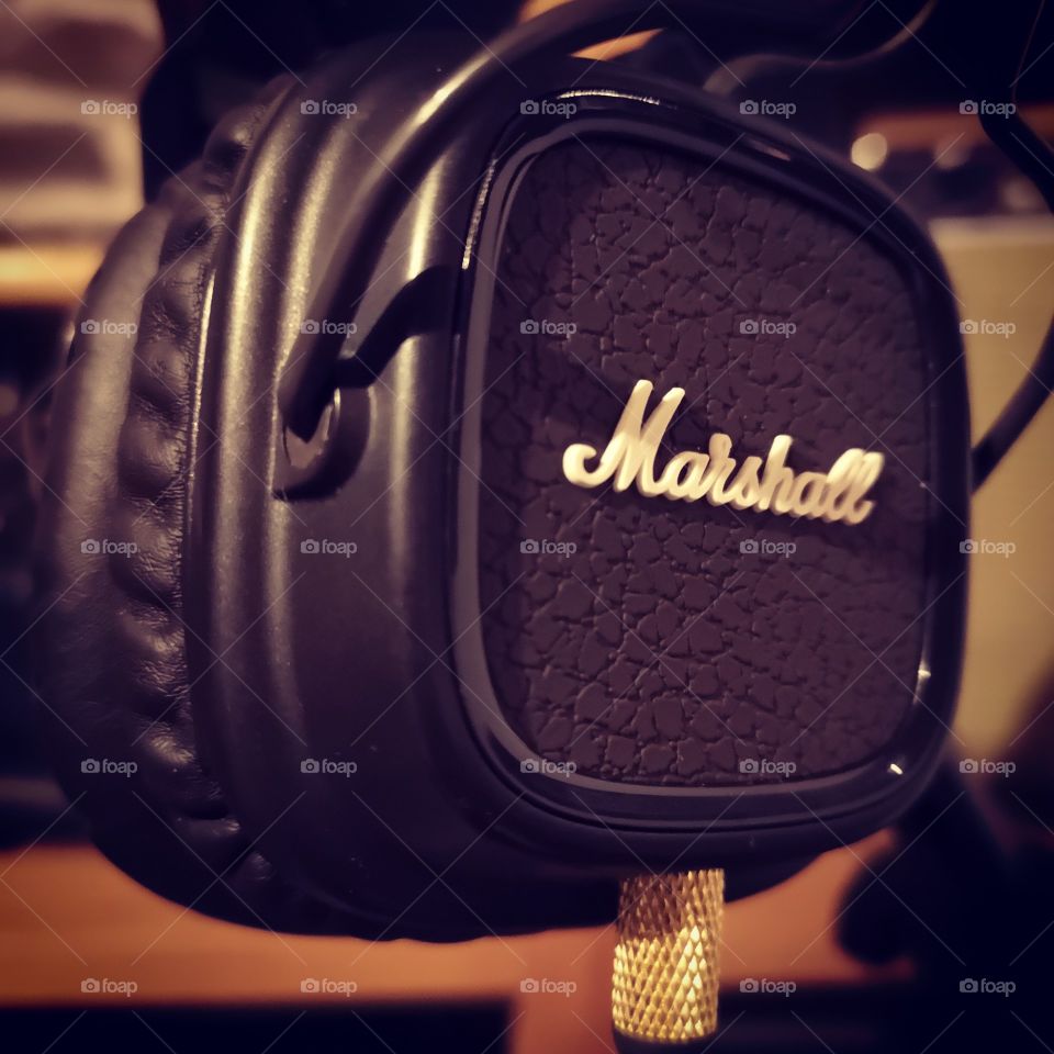 Marshall Headphone music