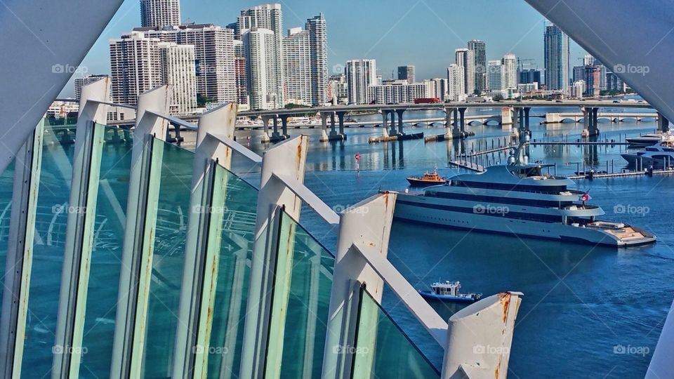 I think this is a cool capture ..yacht and cruise ship Miami..My very last picture captured basically by guessing cause the lighting on my phone from the morning sun