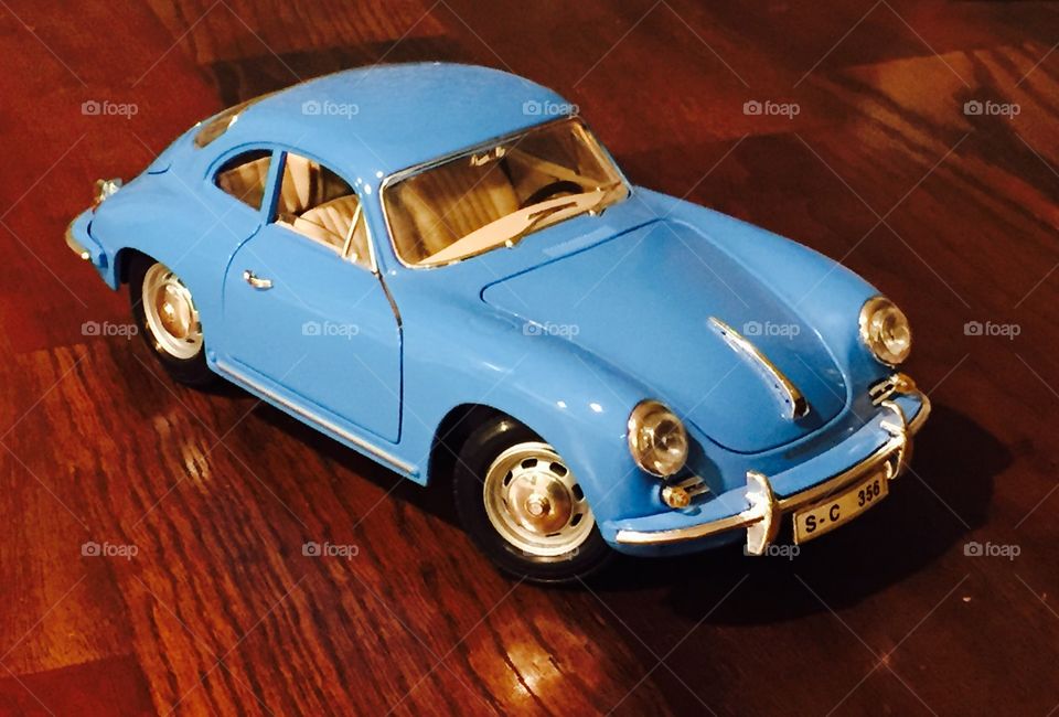 Classic old blue Porsche 