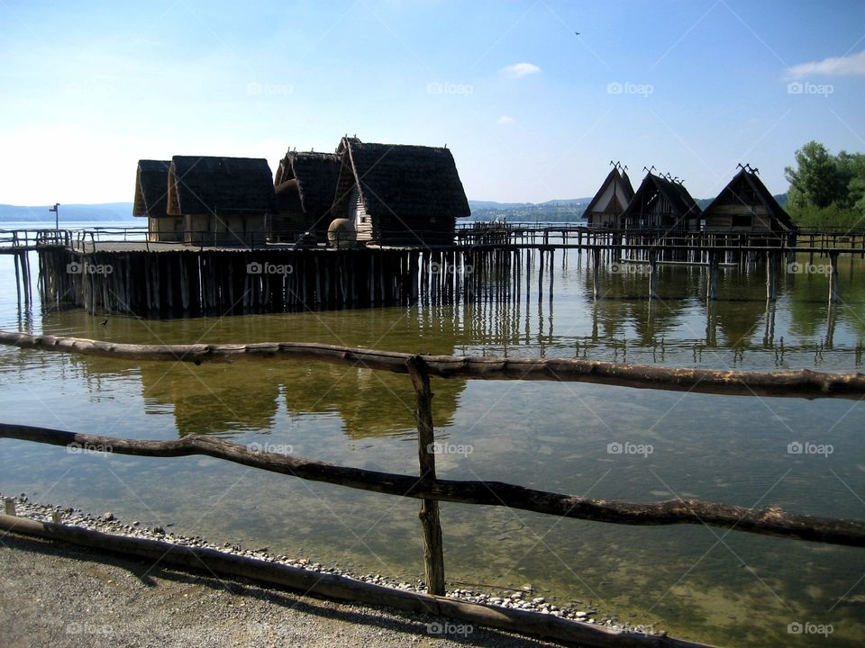 Pfahlbauten
stake houses