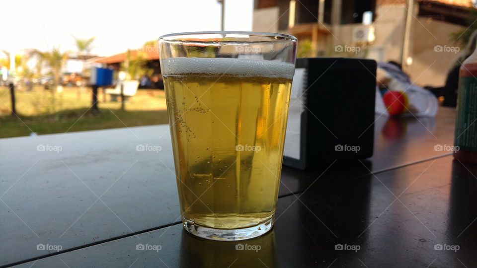 Copo de cerveja.