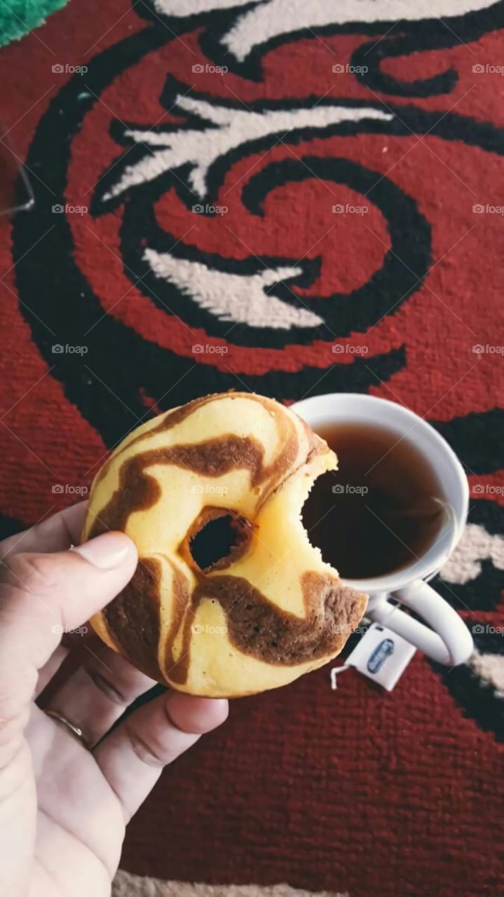 Tea and Donuts