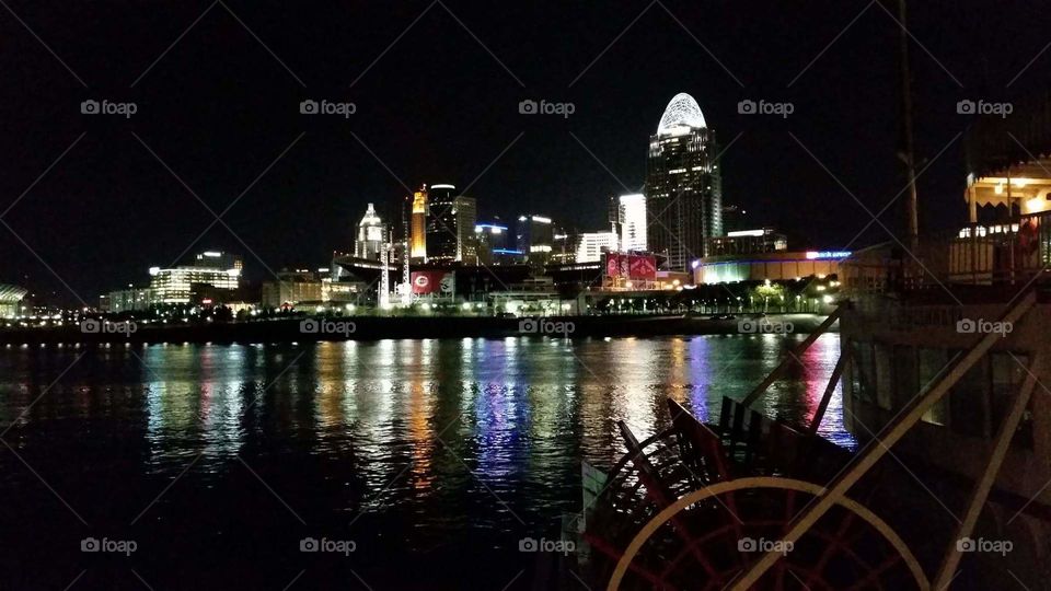 evening cruise on the Ohio River