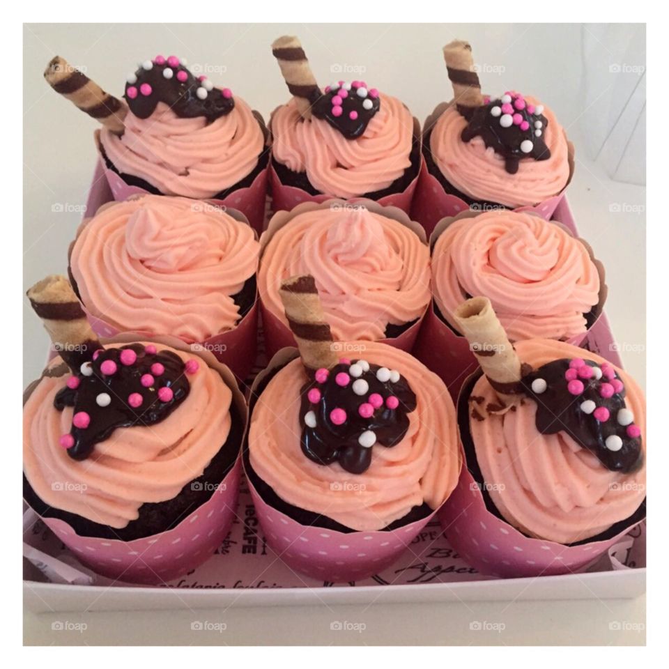 Pink chocolate homemade cupcakes 