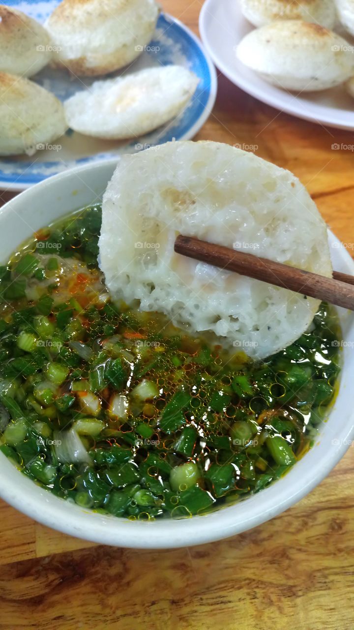 Vietnamese banh can