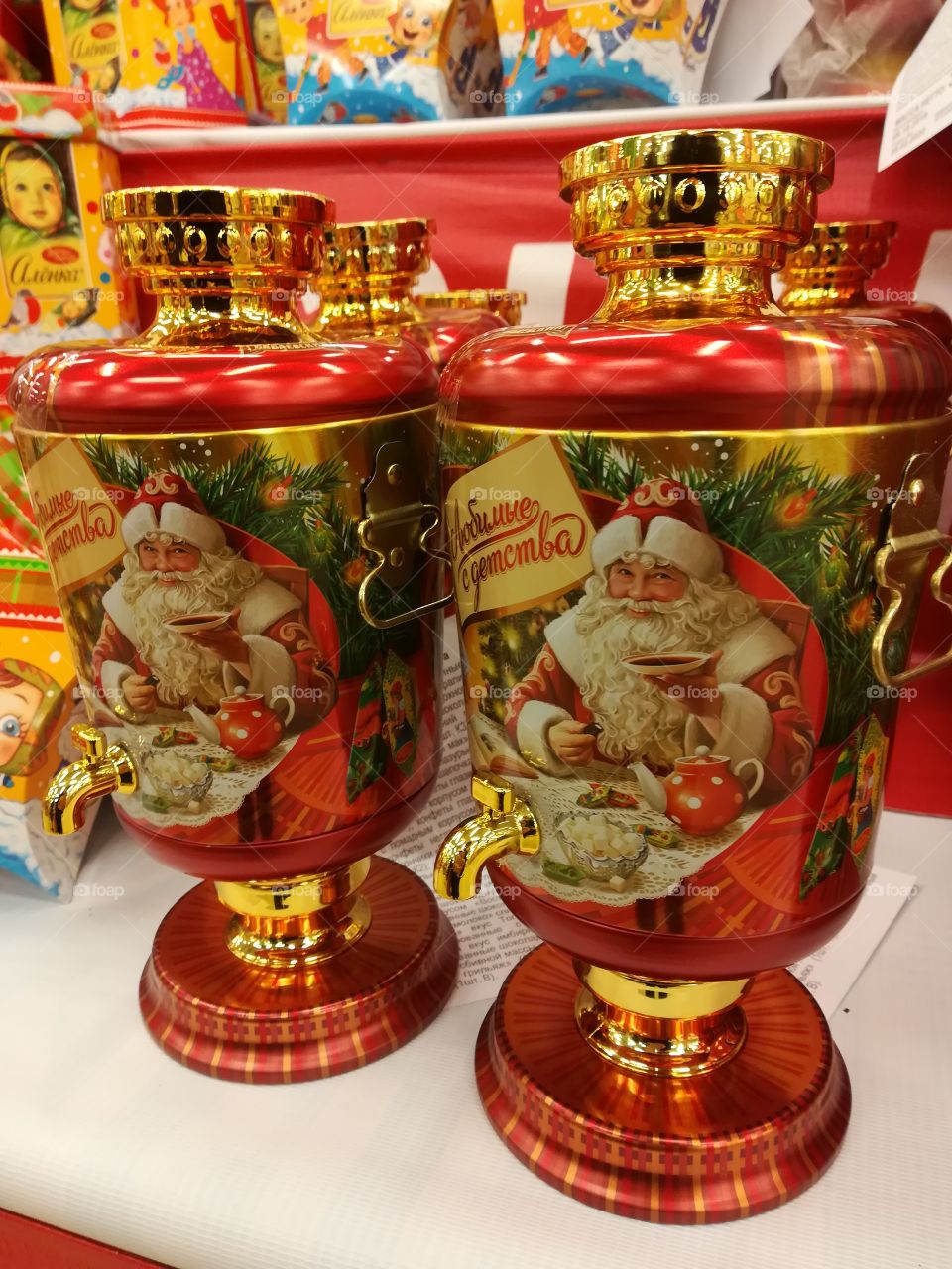 Подарок с конфетами