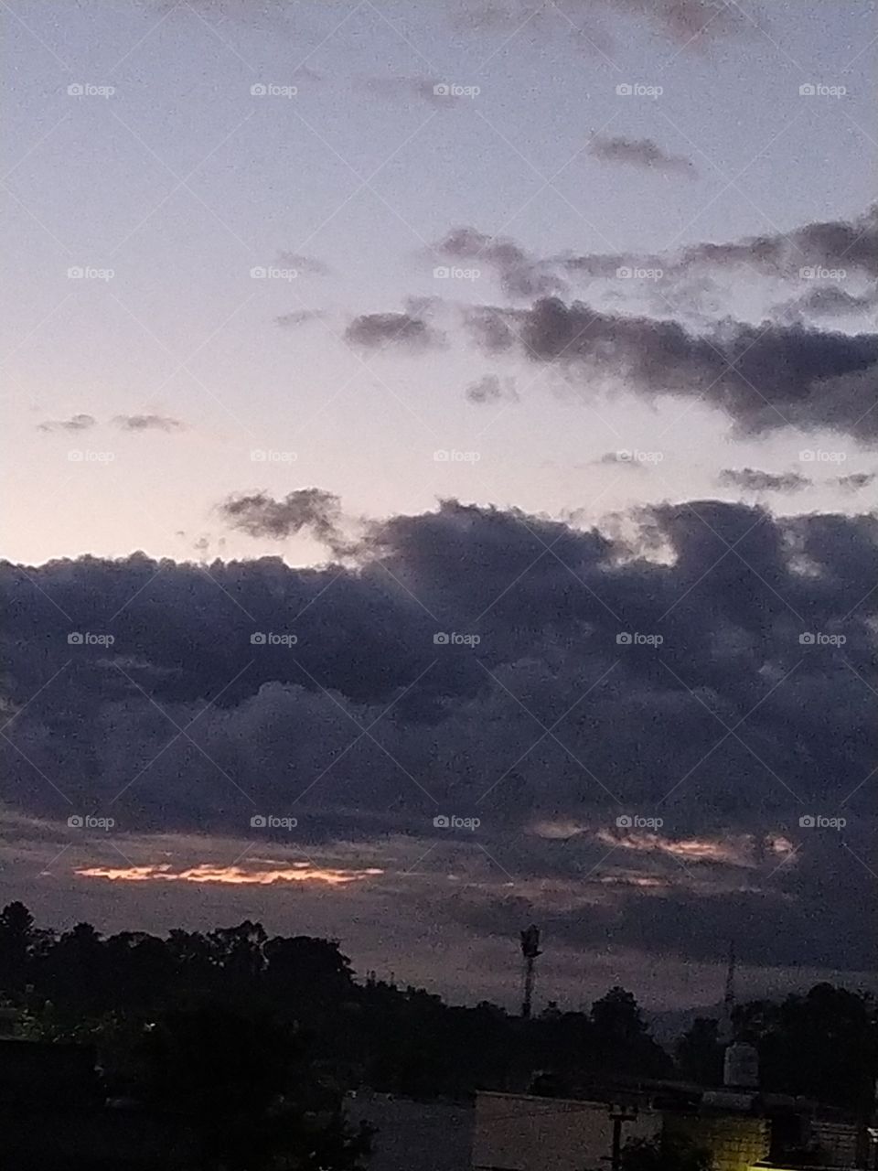 Shades of the evening sky in different directions at the same time