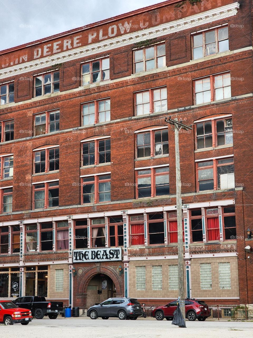 New life begets old buildings in downtown Kansas City as revitalization takes root