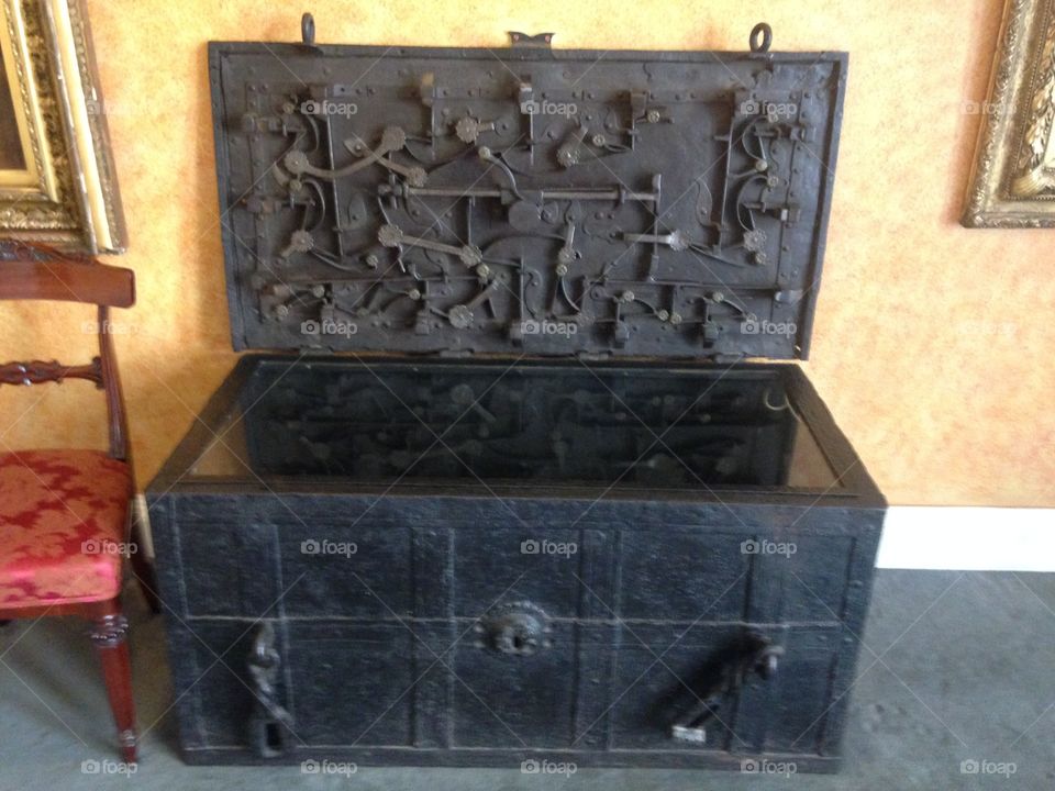 Medieval chest 
