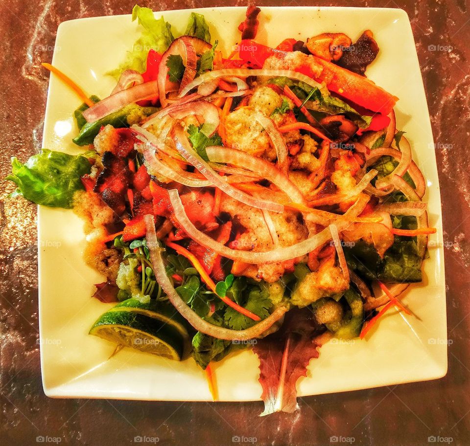 Salad with bacon and shiitake mushrooms