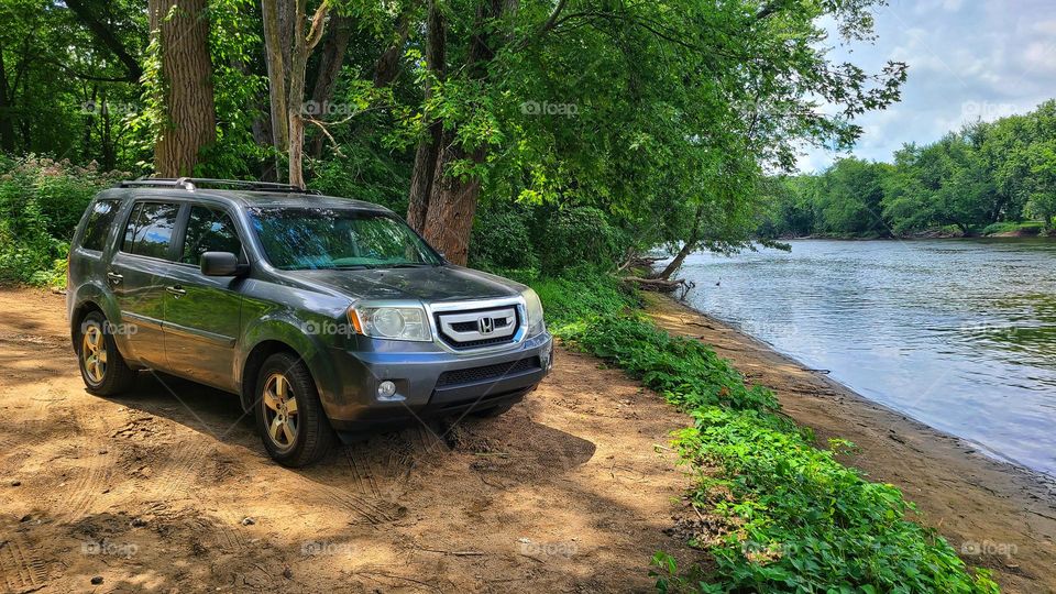 honda pilot in nature