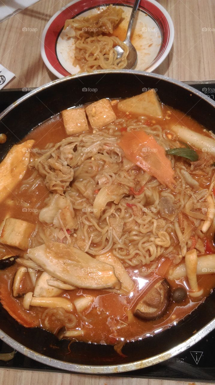 Korean food hot pot style
