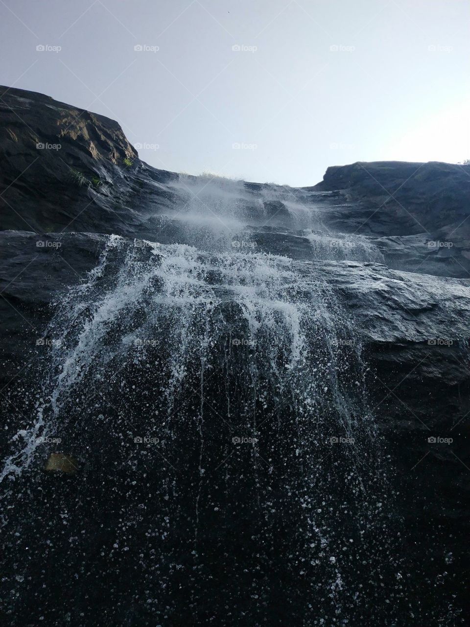 Water falls 