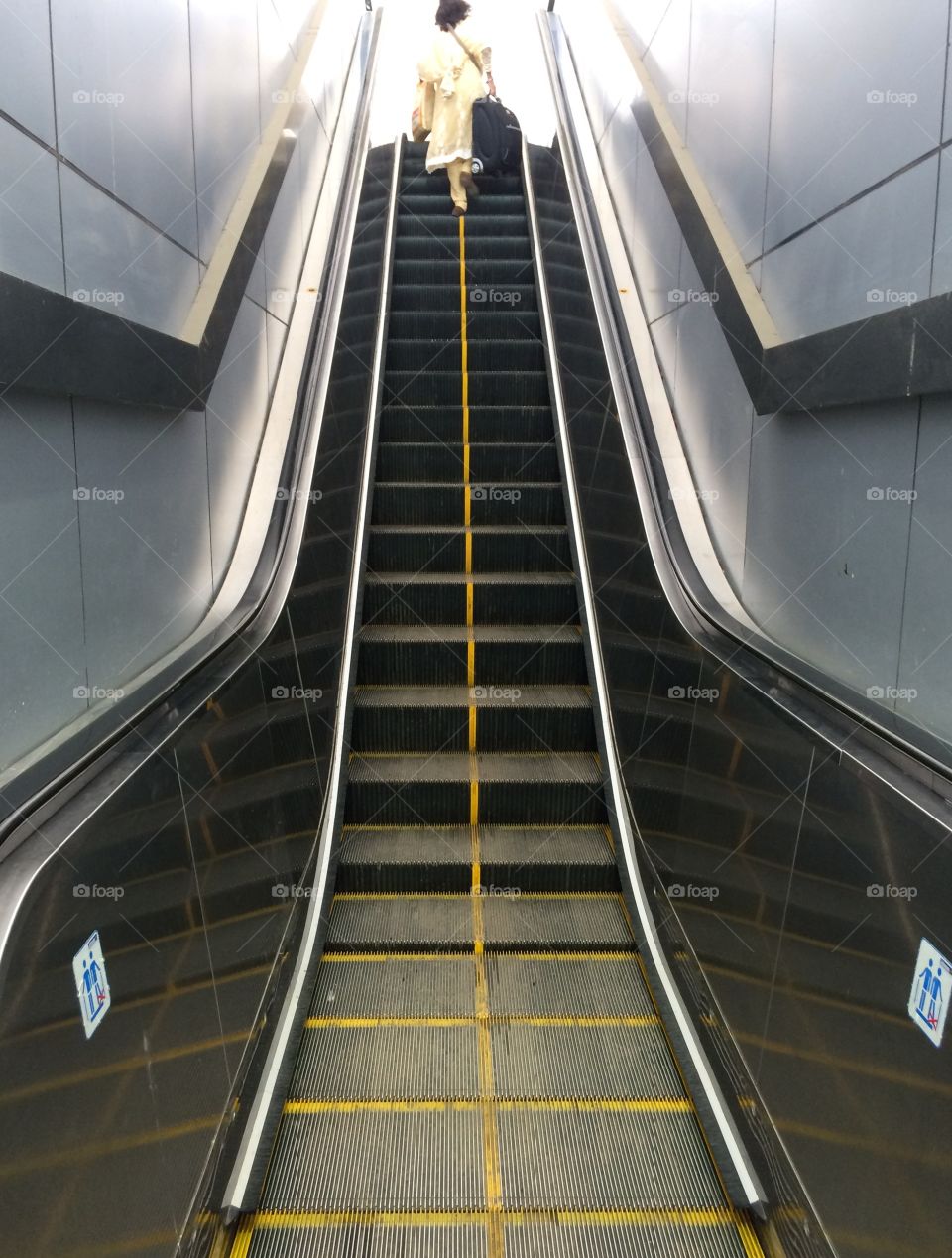 escalator