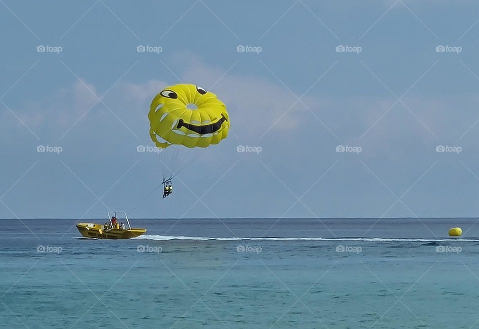 Parachute as a smiley