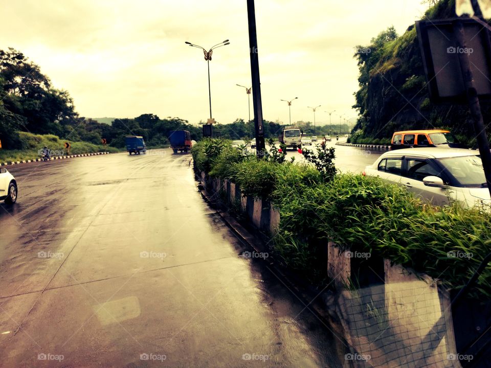 Rainy Weather ☔☁️
Highway Trip🛤️🛤️
👁️👁️📷👁️
🌱🍀🍀