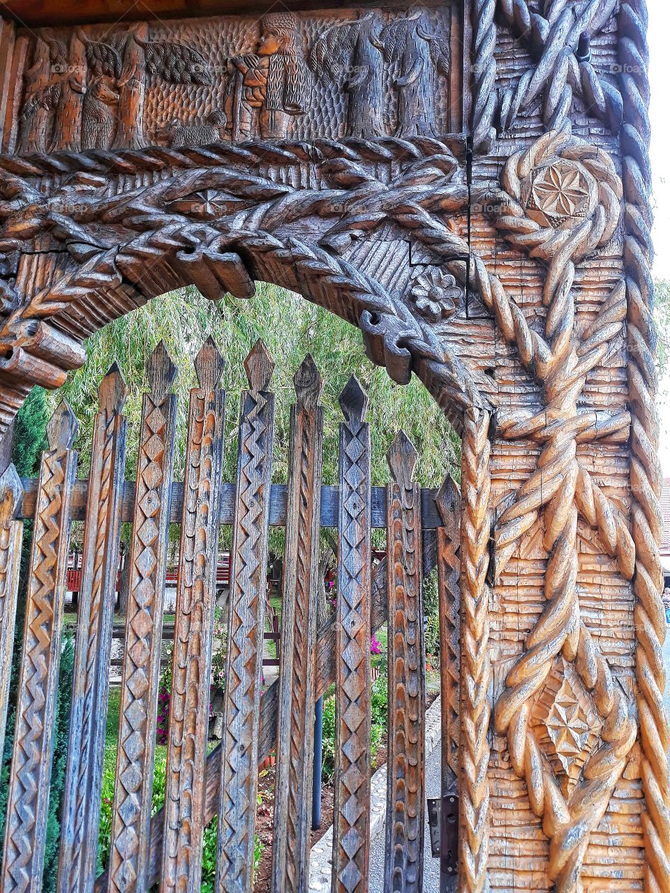 Wood gate