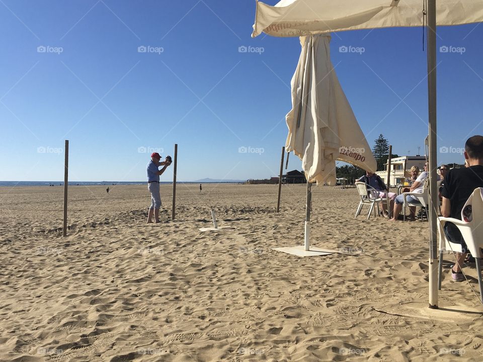 Lunchtime on beach in winter