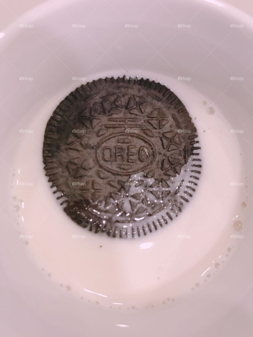 Oreo on the milk