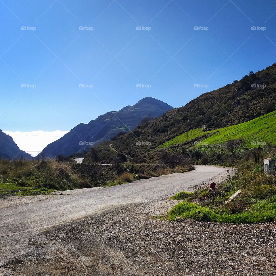 Explore Creta's nature