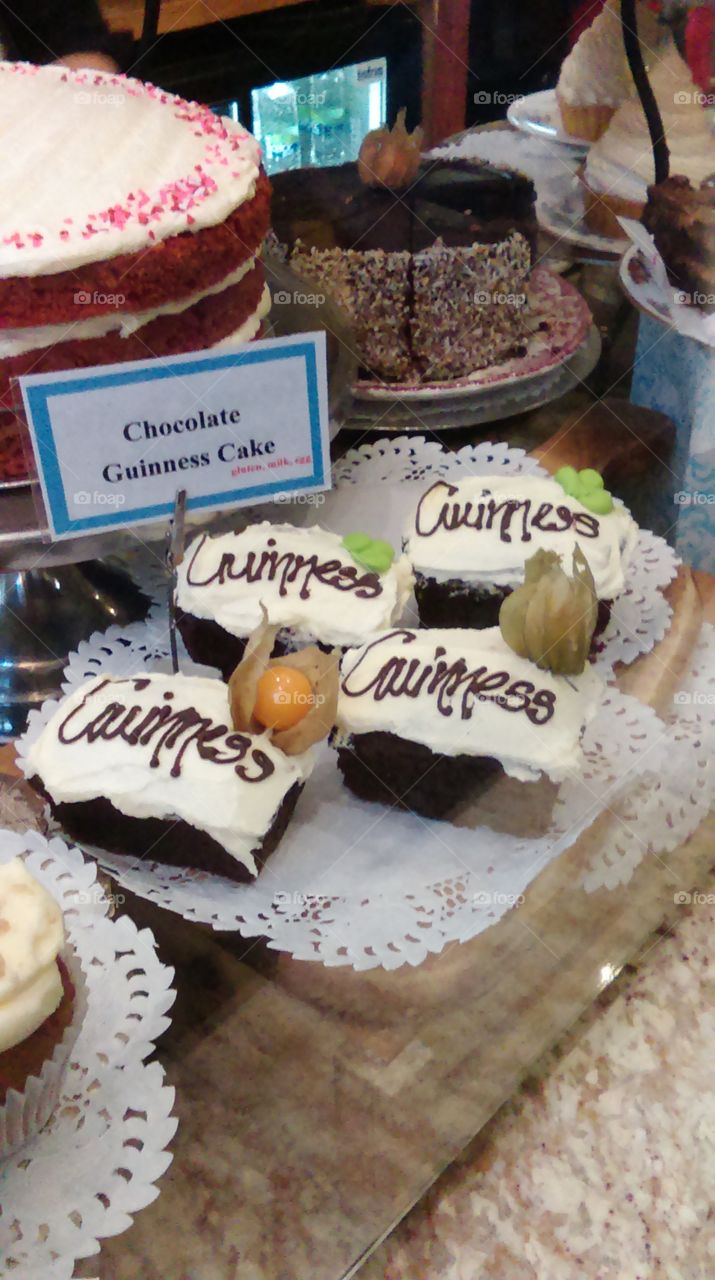 cakes with Guiness in Dublin