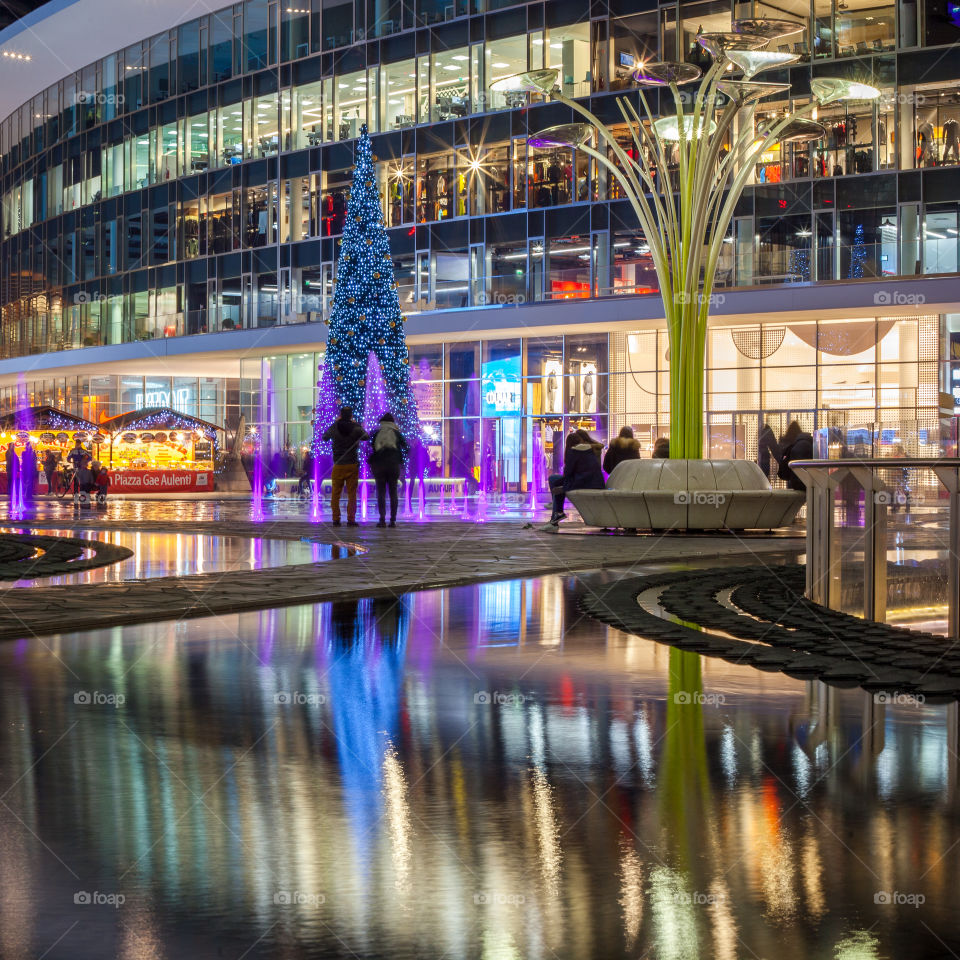 xmas reflections in Milan