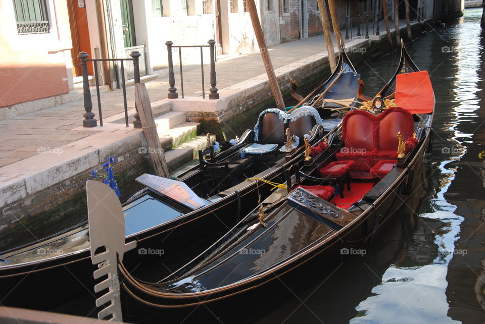 A coupled Gondola in Venice 