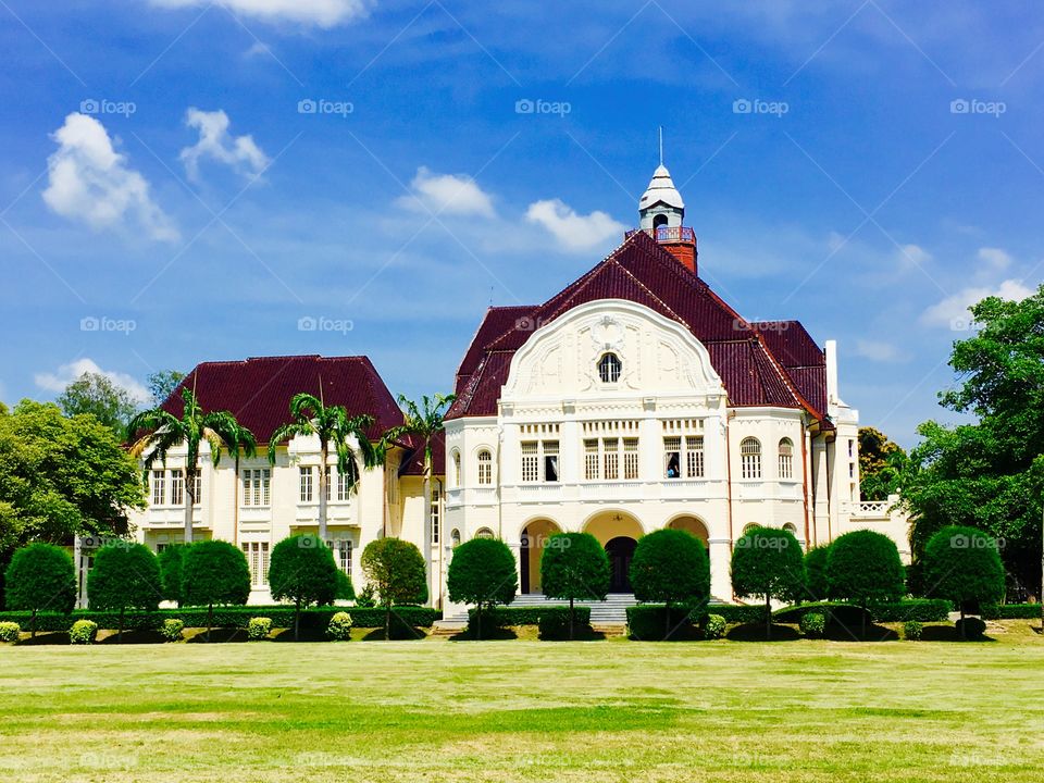 Phra Ram Ratchaniwet (Wang Ban Pun) gun house palace in Petchaburi, Thailand