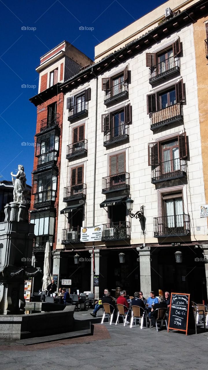 Architectural building in Madrid, Sprain