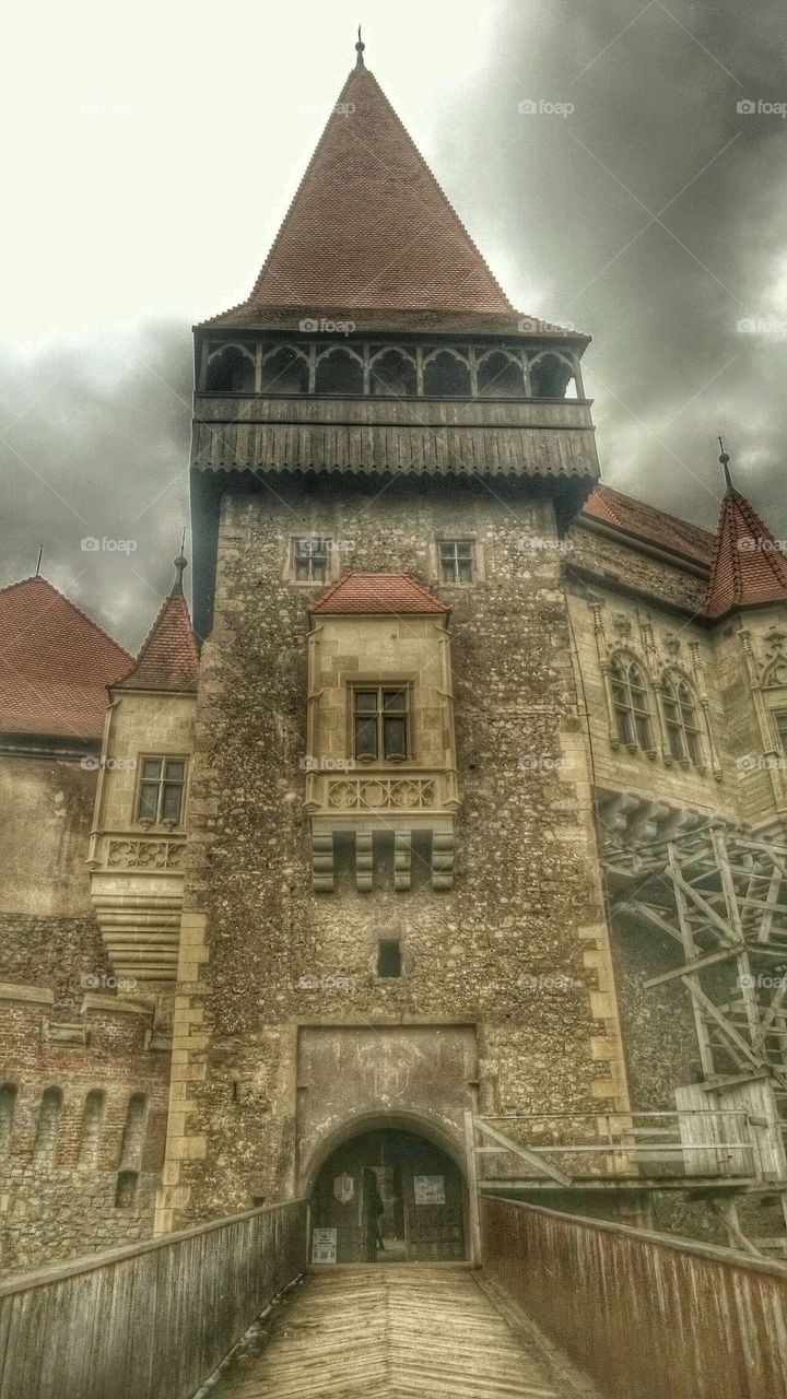 castle, hunedoara, romania, raven, matthew, john, Gothic, clouds, matthew, Corvino, drawbridge, tower,