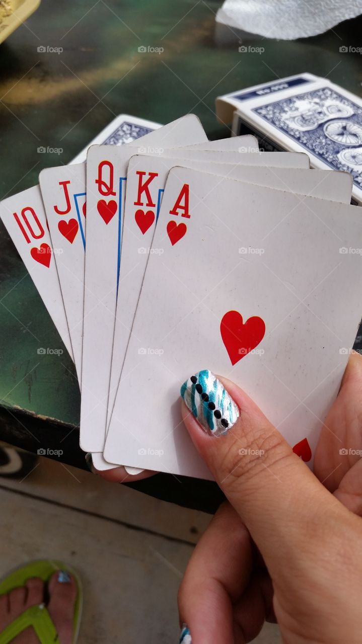 royal flush of hearts poker hand