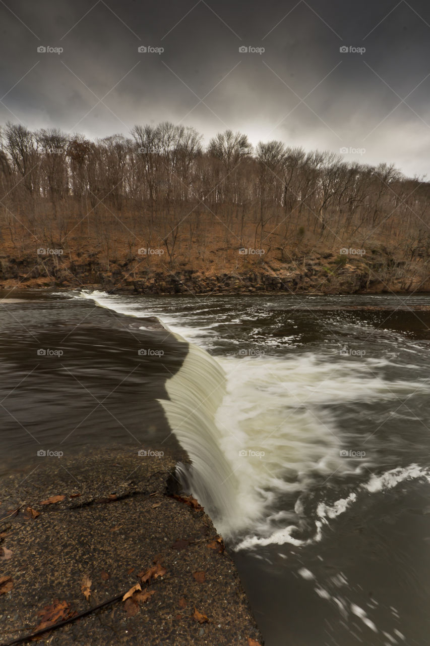 river stream flowing