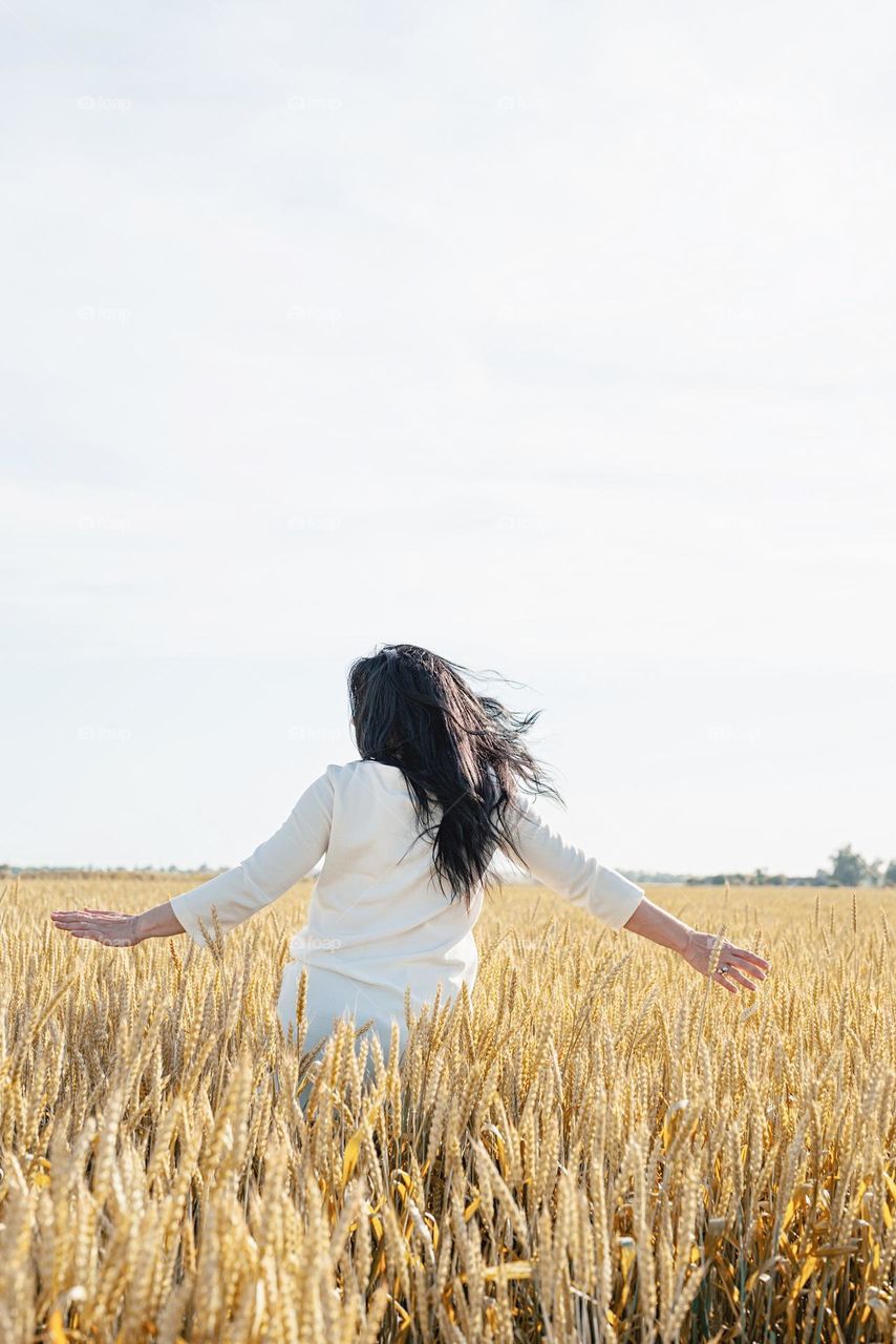 woman in sunny day outdoors