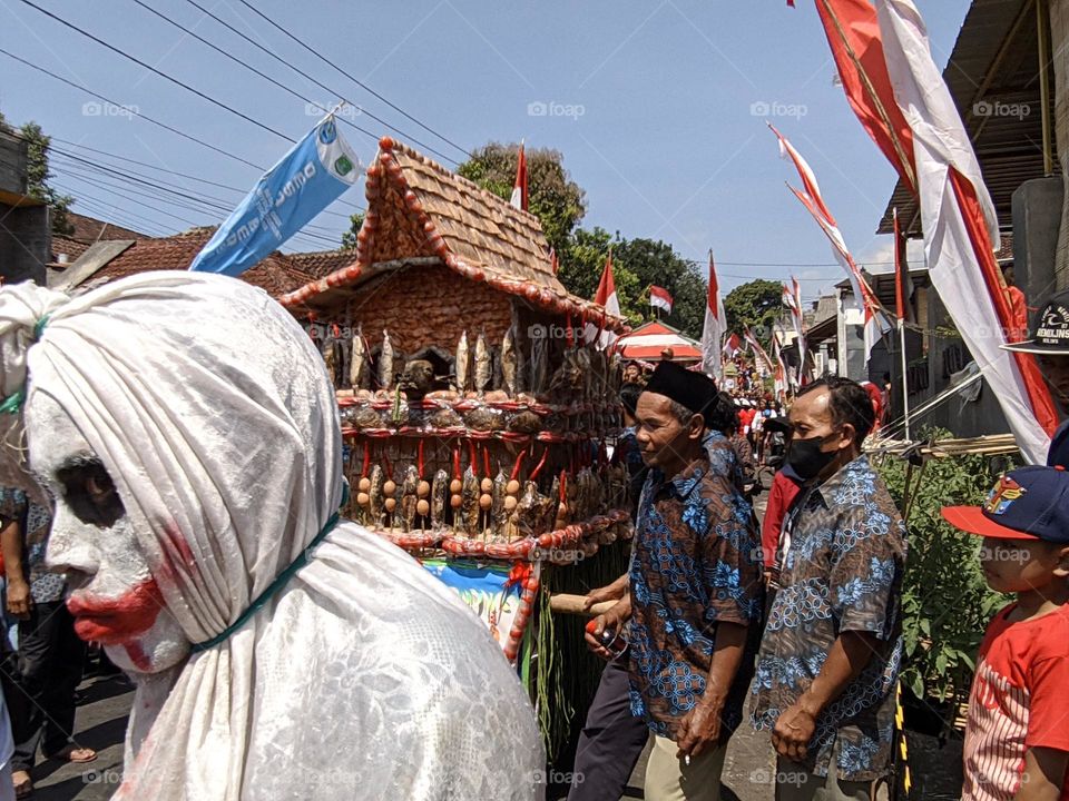 Ghost Contum at the August Seventeenth Carnival