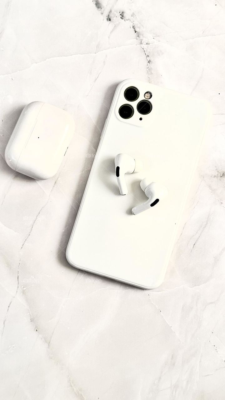 White phone case, airpod