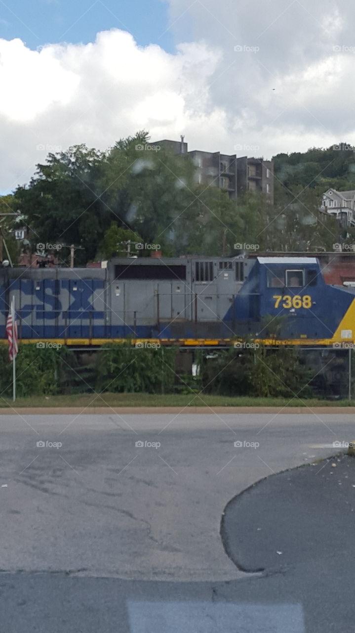 train going thru cumberland