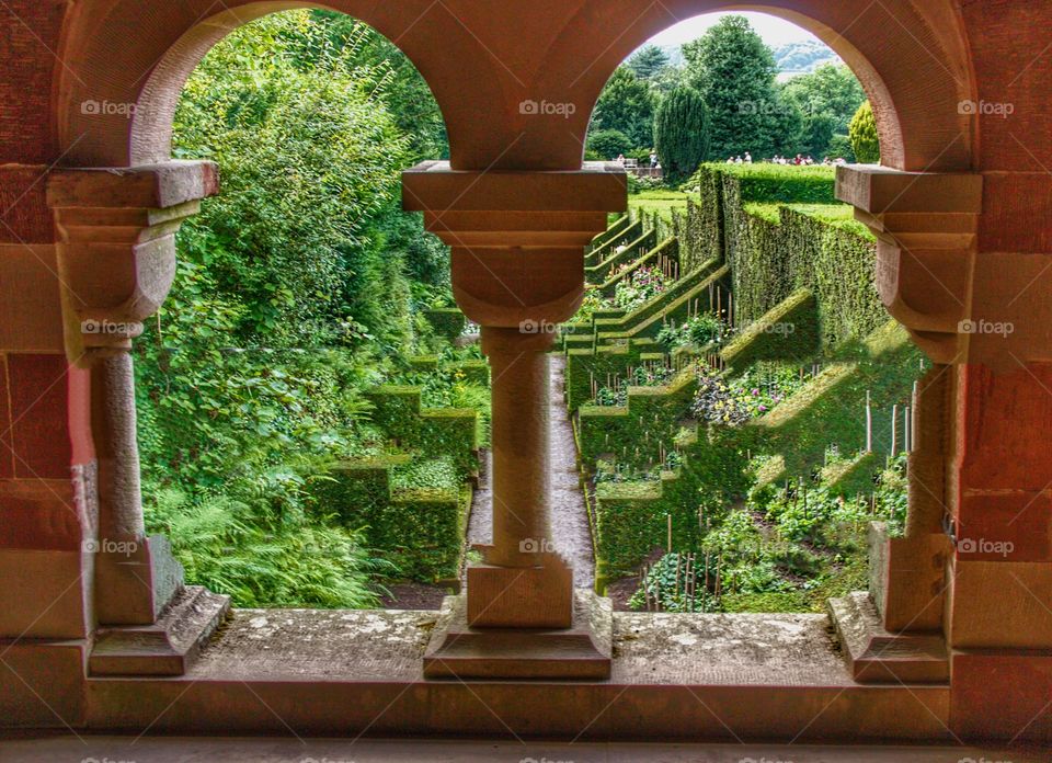 Arch to gardens 