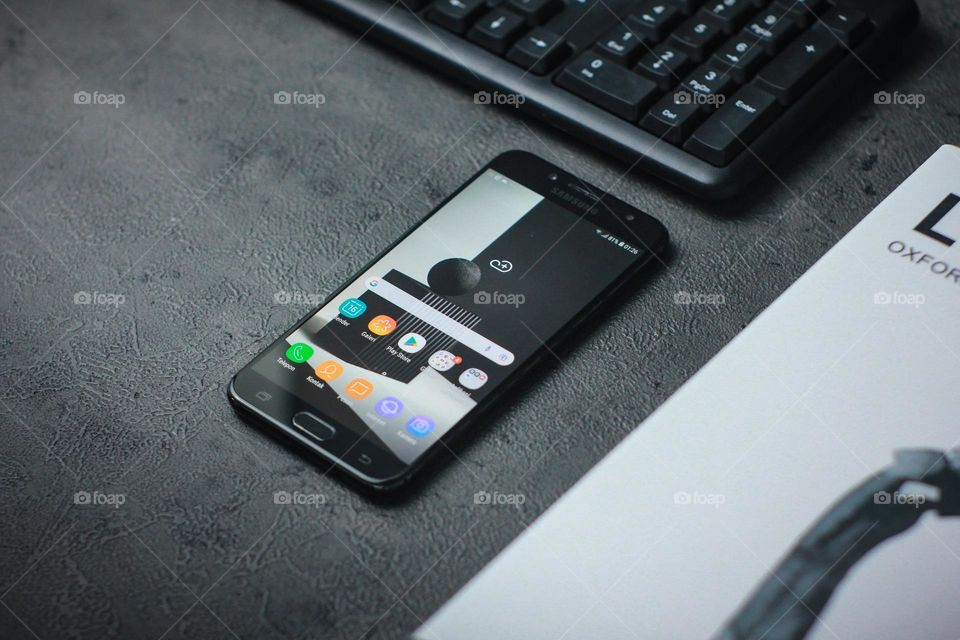 Samsung Galaxy J7 Plus