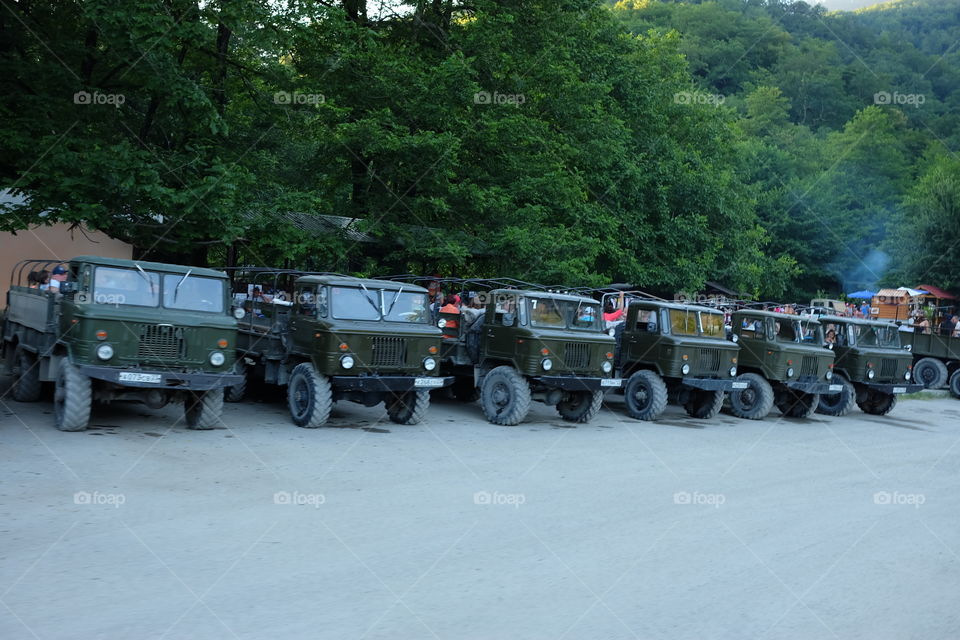 Jeeping off-road 