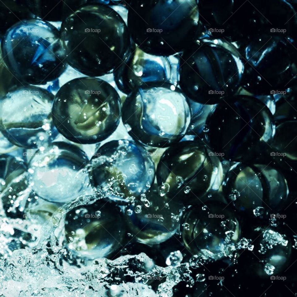 Marbles with splash 